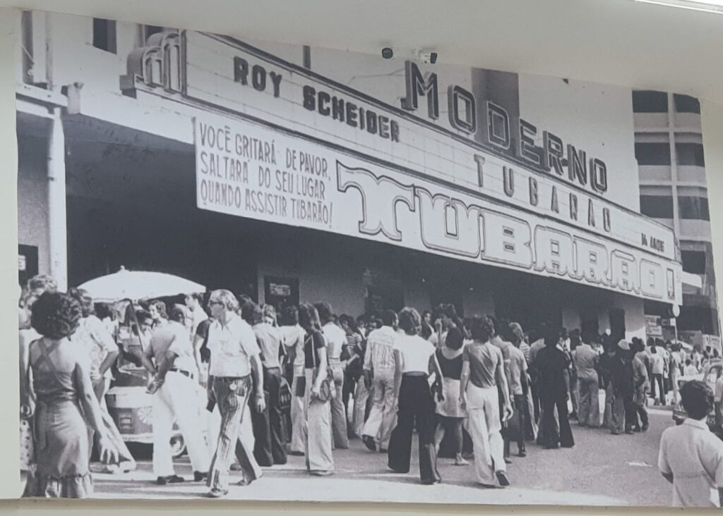 Filme Tubarão lotou os cinemas no ano de 1975